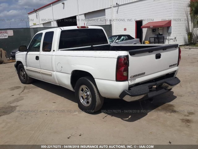 2GCEC19T741245193 - 2004 CHEVROLET SILVERADO C1500 WHITE photo 3