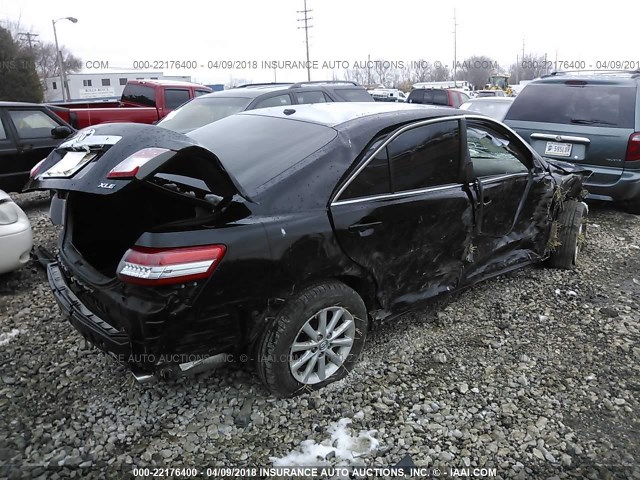 4T4BF3EK7AR003380 - 2010 TOYOTA CAMRY SE/LE/XLE BLACK photo 4