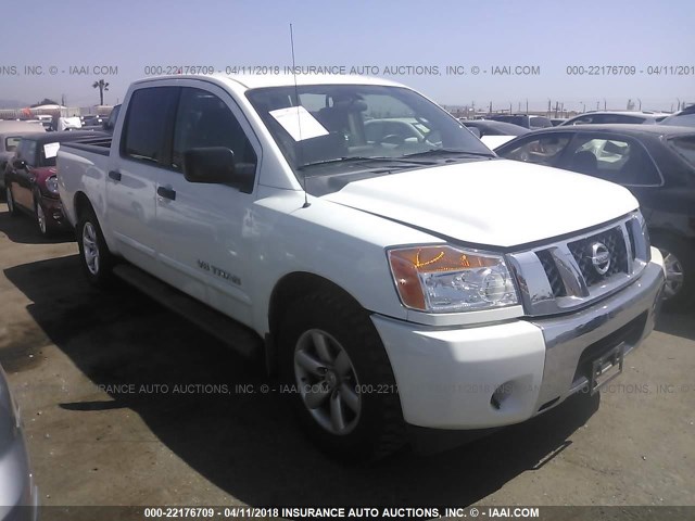 1N6AA0EK3EN501936 - 2014 NISSAN TITAN S/SV/SL/PRO-4X WHITE photo 1