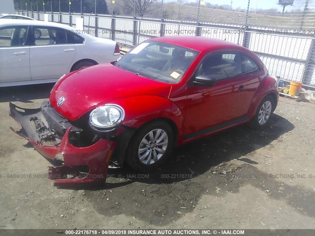 3VWF17AT0EM640445 - 2014 VOLKSWAGEN BEETLE RED photo 2