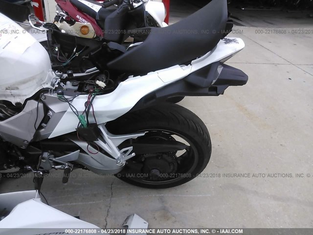 JH2RC7917EK000356 - 2014 HONDA VFR800 F WHITE photo 6