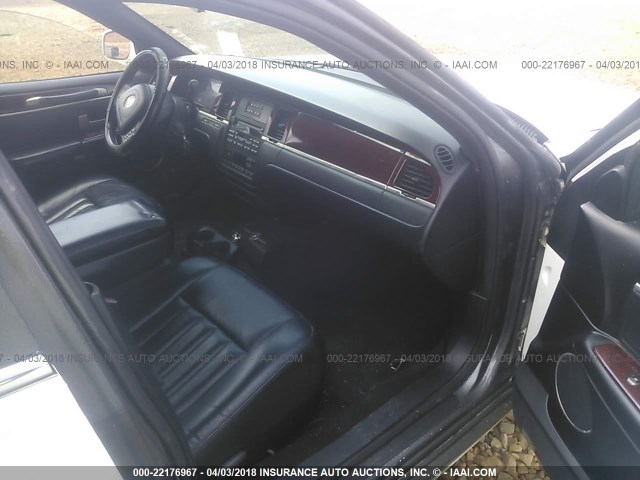 1L1FM81W44Y660109 - 2004 LINCOLN TOWN CAR EXECUTIVE/SIGNATURE Beyaz fotoğraf 5