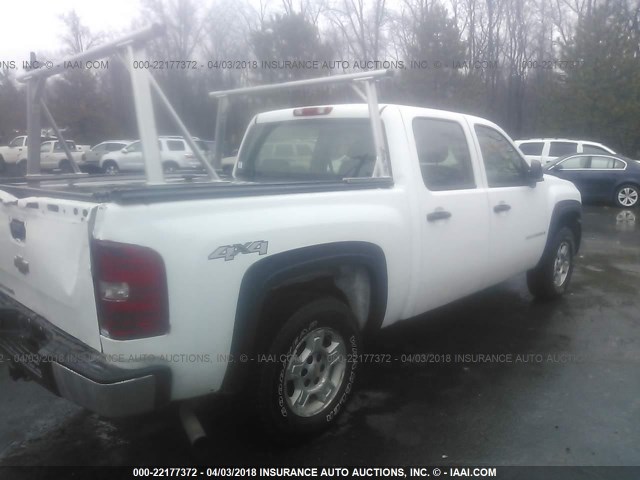 2GCEK13CX71662050 - 2007 CHEVROLET SILVERADO K1500 CREW CAB WHITE photo 4