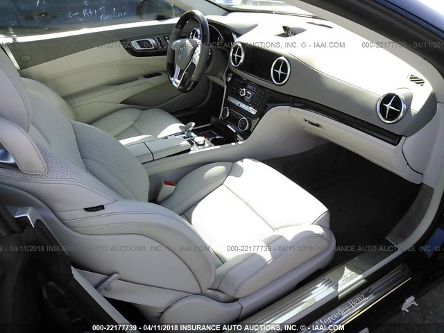 WDDJK6FA5GF042078 - 2016 MERCEDES-BENZ SL 400 GRAY photo 5