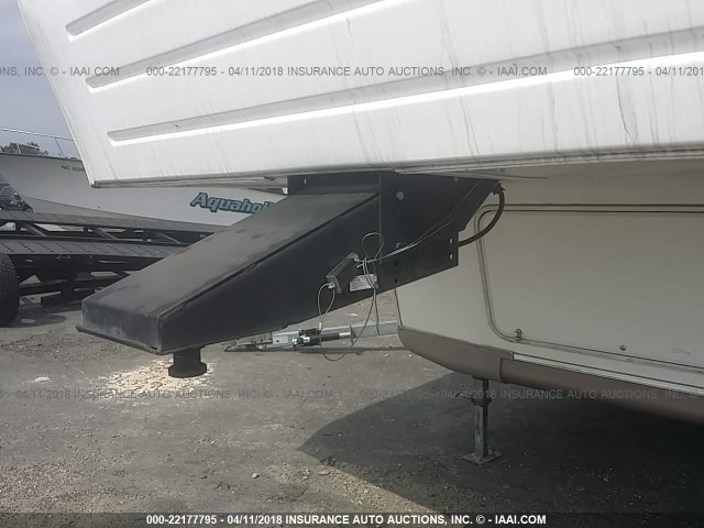 4X4FFLD264D800879 - 2004 FOREST RIVER FLAGSTAFF  白色 照片 10