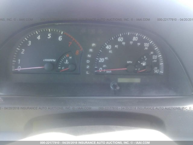 JTDBE32K020056405 - 2002 TOYOTA CAMRY LE/XLE/SE WHITE photo 7