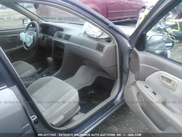 4T1BG22K9XU539326 - 1999 TOYOTA CAMRY CE/LE/XLE TAN photo 5
