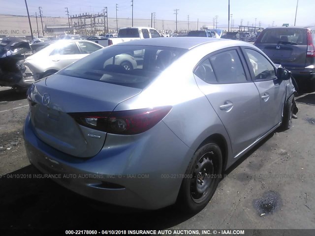 JM1BM1T74F1226475 - 2015 MAZDA 3 SV SILVER photo 4