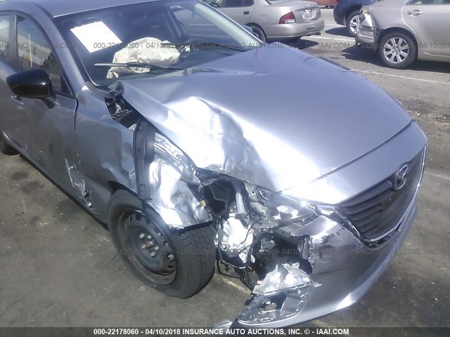 JM1BM1T74F1226475 - 2015 MAZDA 3 SV SILVER photo 6