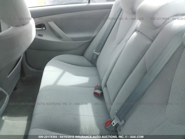 4T1BF3EK4BU725420 - 2011 TOYOTA CAMRY SE/LE/XLE WHITE photo 8