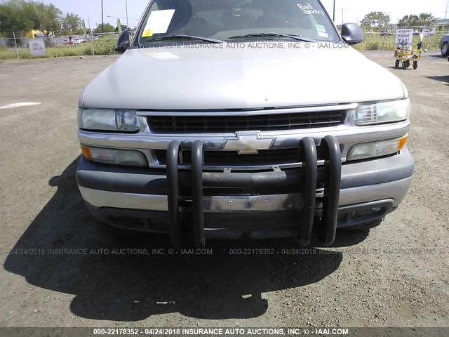 1GNEC13V35J241179 - 2005 CHEVROLET TAHOE C1500 SILVER photo 6