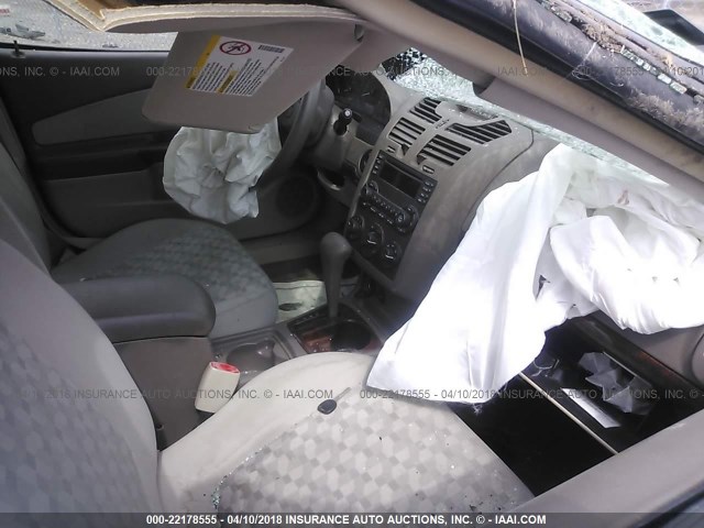 1G1ZT52895F185516 - 2005 CHEVROLET MALIBU LS TAN photo 5