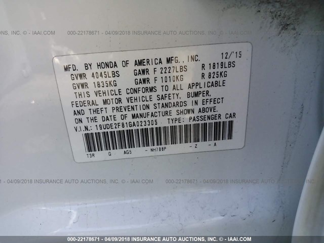 19UDE2F81GA023305 - 2016 ACURA ILX PREMIUM STYLE/TECH STYLE WHITE photo 9