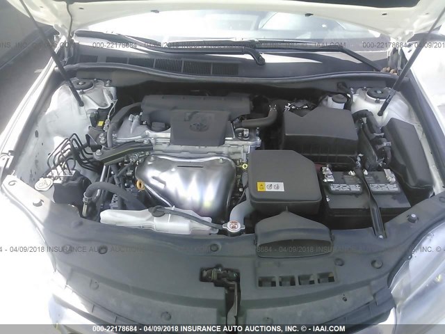 4T1BF1FK9HU382843 - 2017 TOYOTA CAMRY LE/XLE/SE/XSE WHITE photo 10