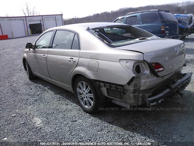 4T1BK36B95U004038 - 2005 TOYOTA AVALON XL/XLS/TOURING/LIMITED GOLD photo 3