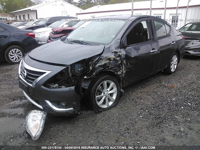 3N1CN7AP3FL891306 - 2015 NISSAN VERSA S/S PLUS/SV/SL GRAY photo 2