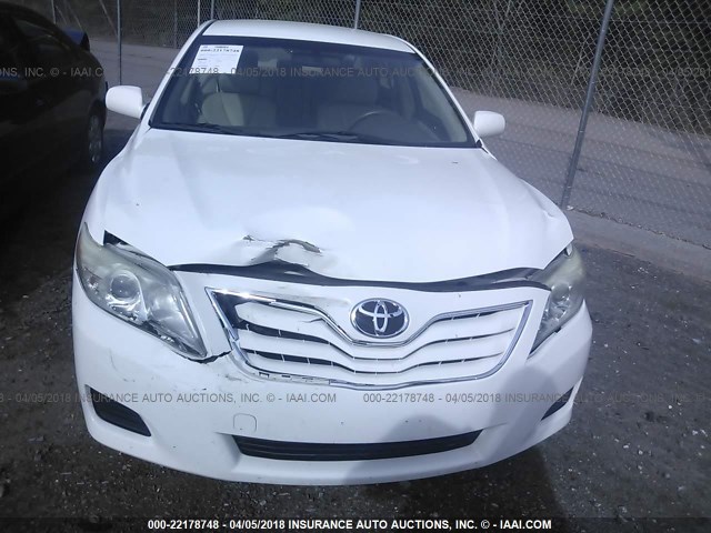 JTNBF3EK5B3005484 - 2011 TOYOTA CAMRY SE/LE/XLE Ақ фото 6