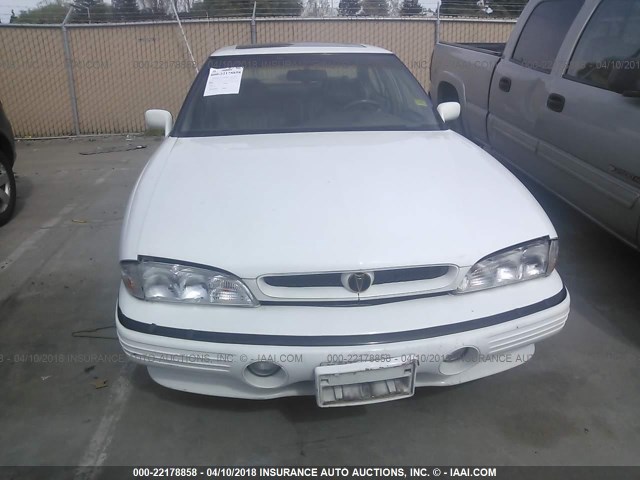 1G2HY5214P1217882 - 1993 PONTIAC BONNEVILLE SSEI WHITE photo 6