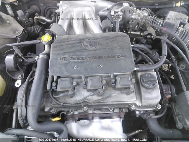 JT2BF28K6X0148178 - 1999 TOYOTA CAMRY LE/XLE Silber Foto 10
