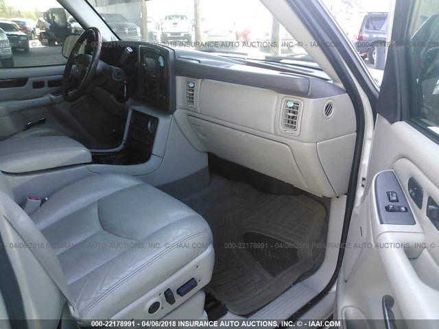 1GYEC63T24R160379 - 2004 CADILLAC ESCALADE LUXURY WHITE photo 5