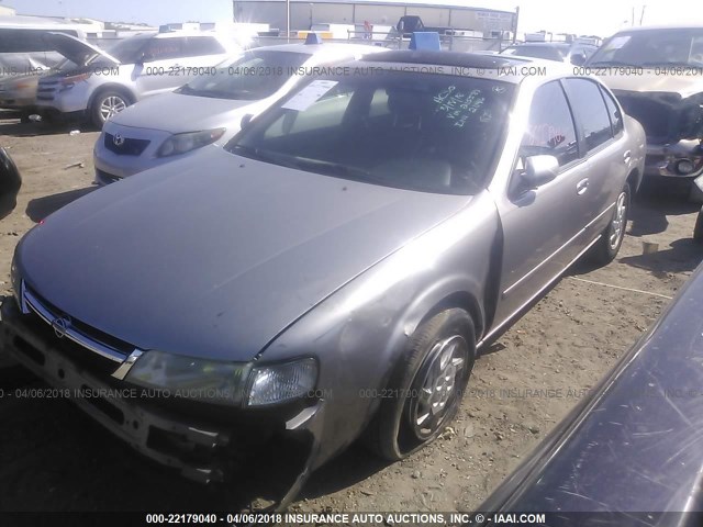 JN1CA21D2XT215589 - 1999 NISSAN MAXIMA GLE/GXE/SE SILVER photo 2