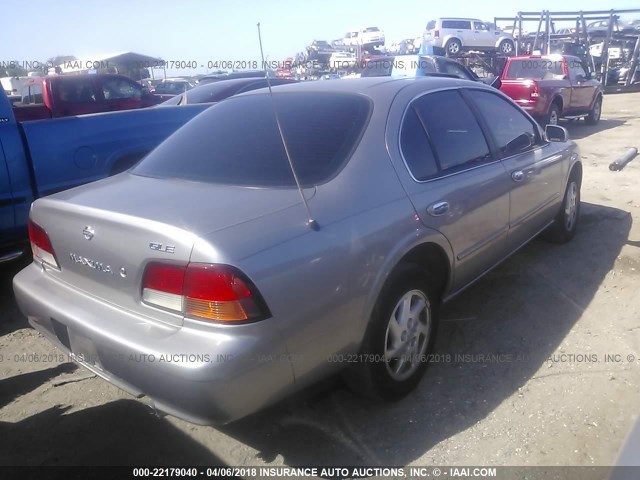 JN1CA21D2XT215589 - 1999 NISSAN MAXIMA GLE/GXE/SE SILVER photo 4