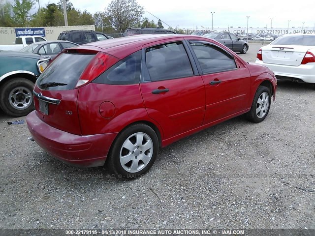 3FAFP37312R146200 - 2002 FORD FOCUS ZX5 RED photo 4