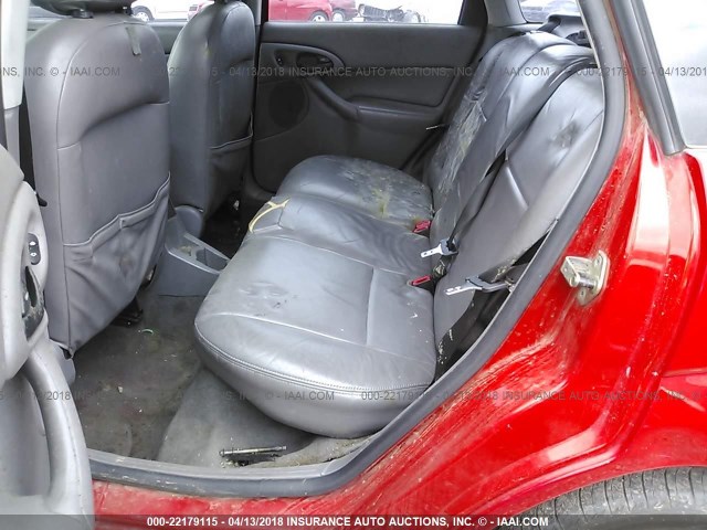 3FAFP37312R146200 - 2002 FORD FOCUS ZX5 RED photo 8