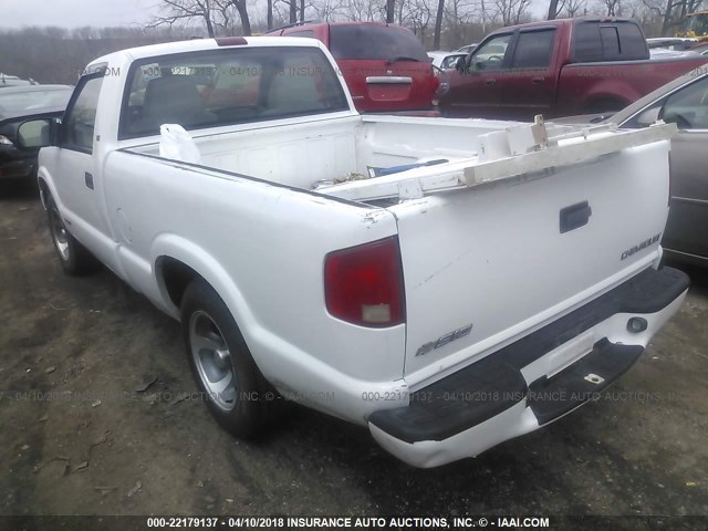 1GCCS14H238237639 - 2003 CHEVROLET S TRUCK S10 WHITE photo 3