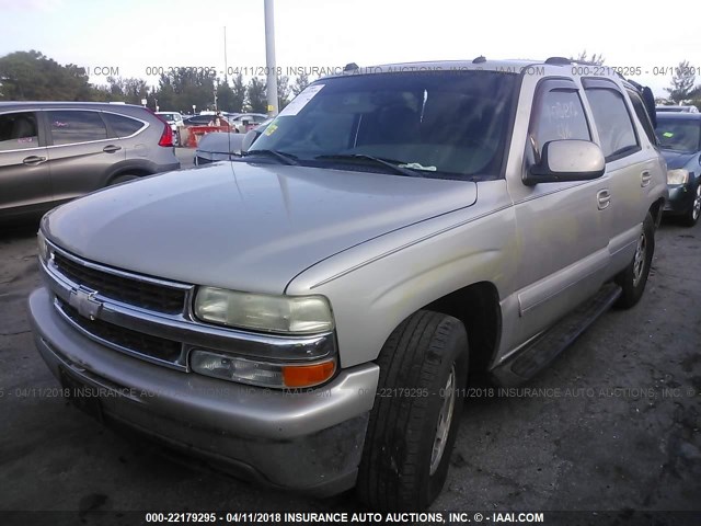 1GNEC13Z64R105812 - 2004 CHEVROLET TAHOE C1500 GRAY photo 2