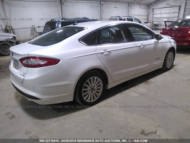 3FA6P0LU3DR222807 - 2013 FORD FUSION SE HYBRID WHITE photo 4