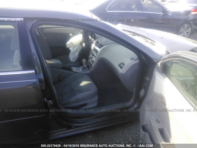 1G1ZB5EBXA4159653 - 2010 CHEVROLET MALIBU LS ნაცრისფერი ფოტო 5