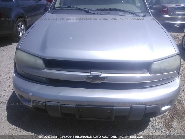 1GNDS13S352291918 - 2005 CHEVROLET TRAILBLAZER LS/LT SILVER photo 6