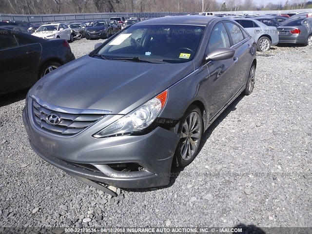 5NPEC4AC5BH096274 - 2011 HYUNDAI SONATA SE/LIMITED GRAY photo 2