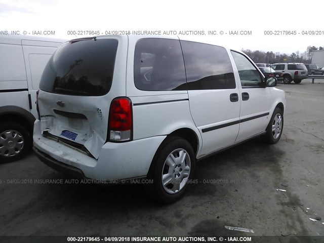 1GNDU23188D163335 - 2008 CHEVROLET UPLANDER LS WHITE photo 4