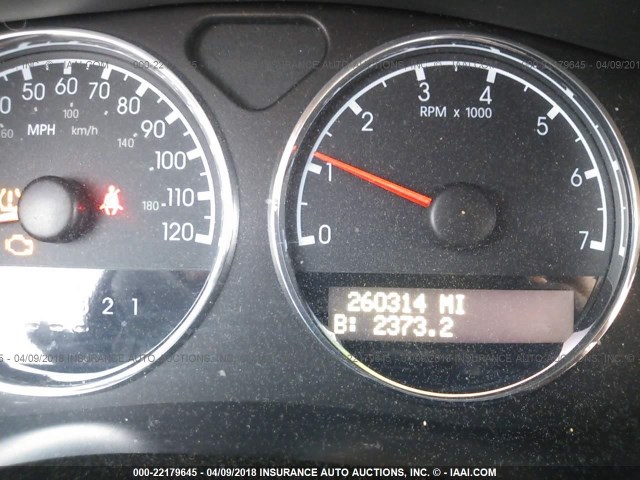 1GNDU23188D163335 - 2008 CHEVROLET UPLANDER LS WHITE photo 7