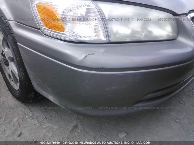 4T1BF22K0YU113416 - 2000 TOYOTA CAMRY LE/XLE GRAY photo 6