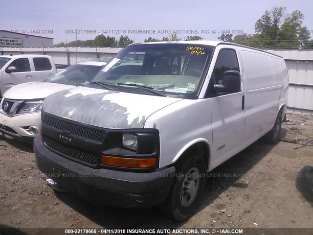 1GCHG39U751177670 - 2005 CHEVROLET EXPRESS G3500  WHITE photo 2