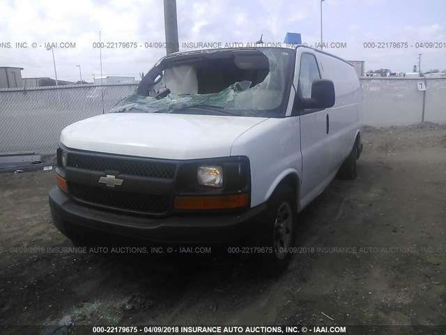 1GCSGAFX4E1154551 - 2014 CHEVROLET EXPRESS G1500  WHITE photo 2