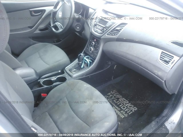 5NPDH4AE1EH504059 - 2014 HYUNDAI ELANTRA SE/SPORT/LIMITED SILVER photo 5