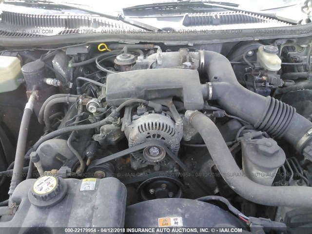 1LNHM81W62Y661556 - 2002 LINCOLN TOWN CAR EXECUTIVE Золотой фото 6