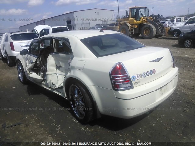 2C3JA53G85H675870 - 2005 CHRYSLER 300 TOURING WHITE photo 3