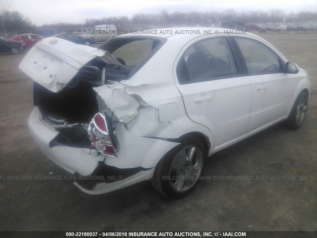 KL1TD56E09B328318 - 2009 CHEVROLET AVEO LS/LT WHITE photo 4