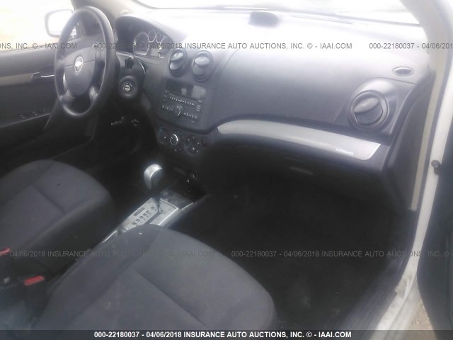 KL1TD56E09B328318 - 2009 CHEVROLET AVEO LS/LT 白色 照片 5