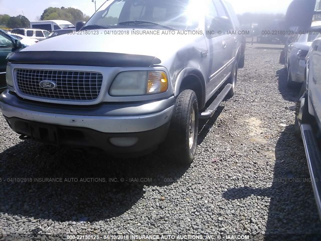 1FMPU16L7YLC35351 - 2000 FORD EXPEDITION XLT GRAY photo 2