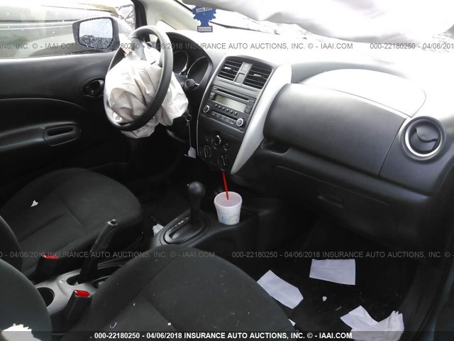 3N1CE2CPXFL358594 - 2015 NISSAN VERSA NOTE S/S PLUS/SV/SL/SR GRAY photo 5