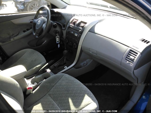 JTDBL40EX9J049989 - 2009 TOYOTA COROLLA LE/XLE BLUE photo 5