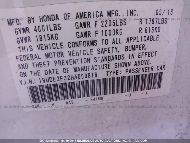 19UDE2F32HA000816 - 2017 ACURA ILX WATCH PLUS WHITE photo 9