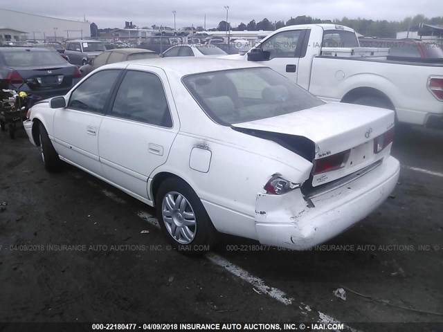 4T1BG22K4YU982968 - 2000 TOYOTA CAMRY CE/LE/XLE 白色 照片 3