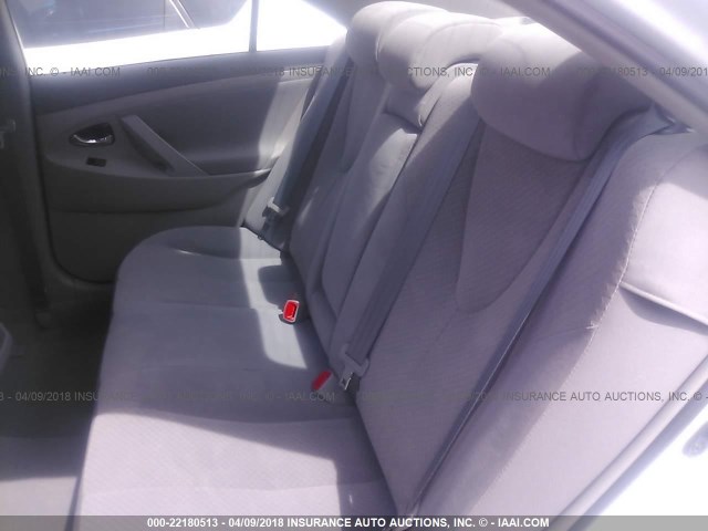 4T4BE46K88R045185 - 2008 TOYOTA CAMRY CE/LE/XLE/SE WHITE photo 8